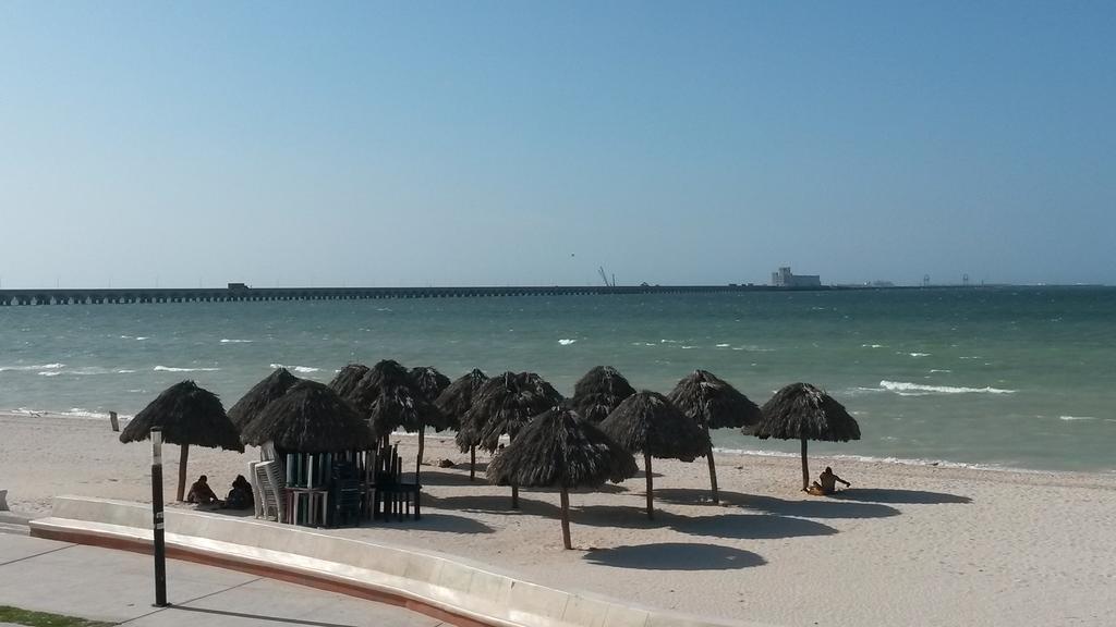 Hotel & Suites Domani Progreso  Extérieur photo