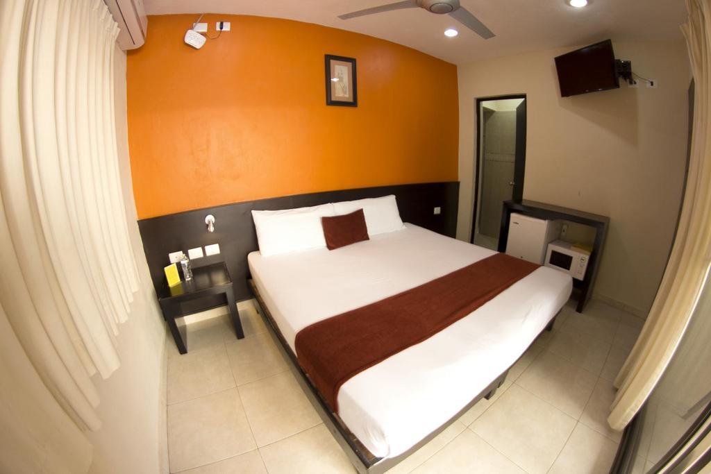 Hotel & Suites Domani Progreso  Extérieur photo