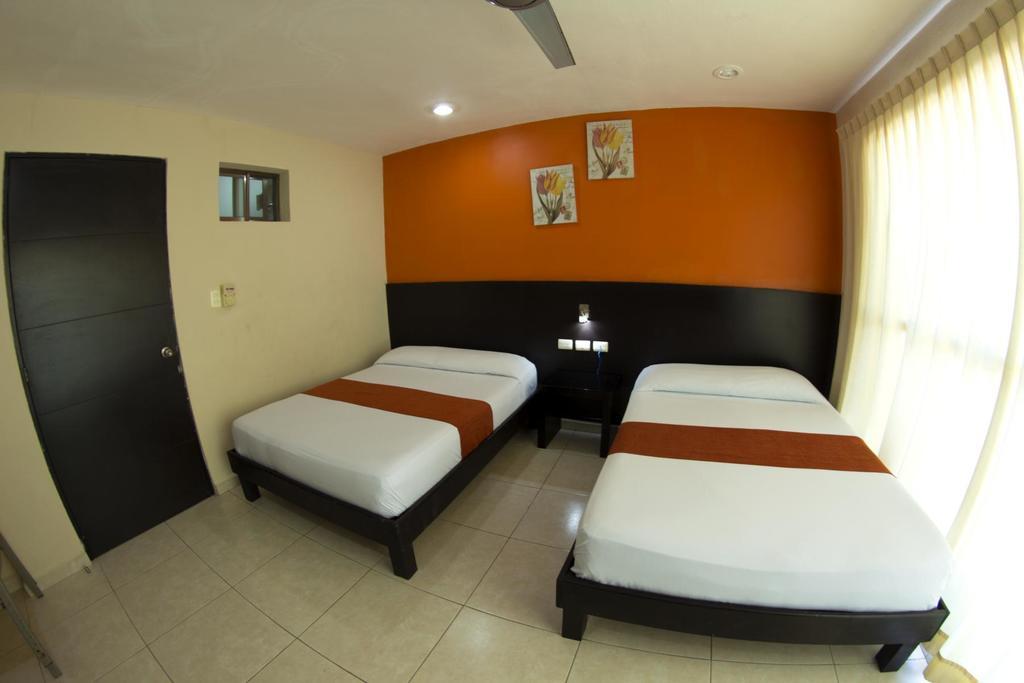 Hotel & Suites Domani Progreso  Extérieur photo