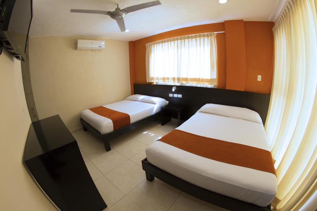 Hotel & Suites Domani Progreso  Extérieur photo