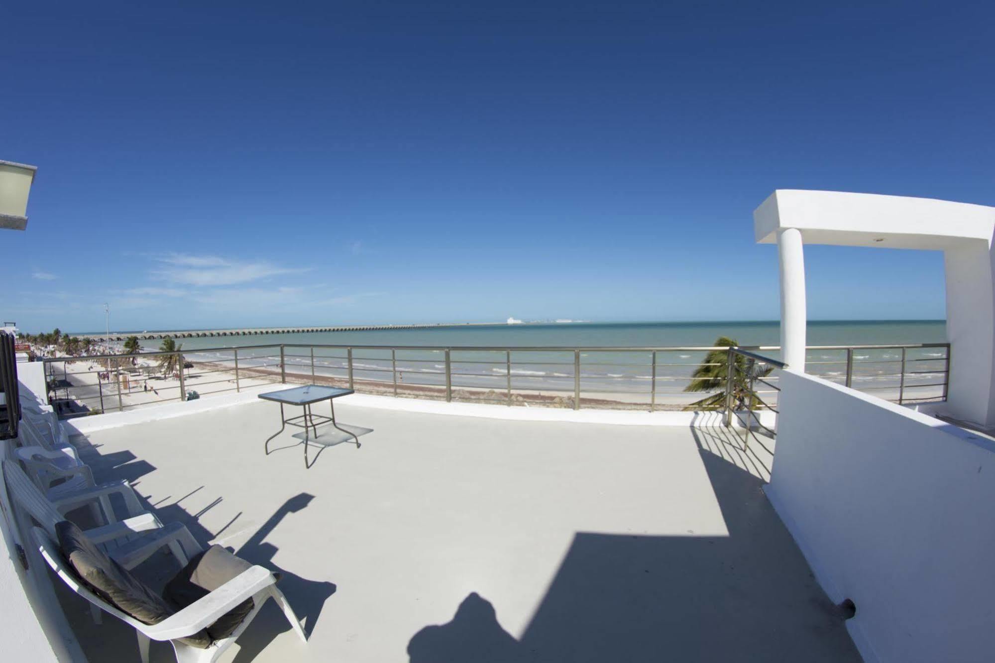 Hotel & Suites Domani Progreso  Extérieur photo